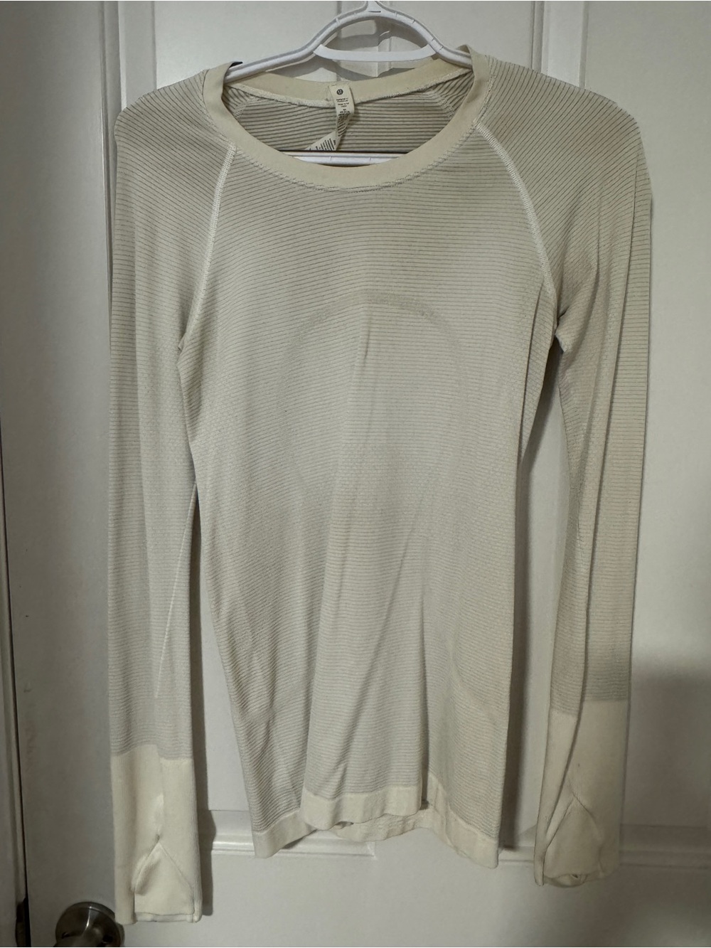 Lululemon Swiftly Tech Long Sleeve Shirt 2.0 *Stripe Cream Ivory Size 4